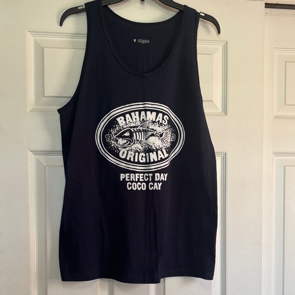 NWOT Bahamas Coco Cay men’s tank top